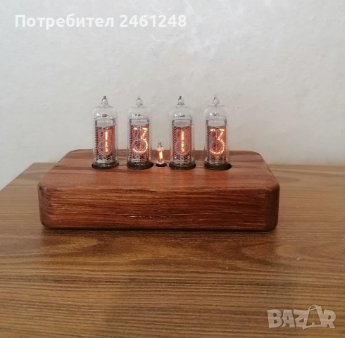 Лампов часовник