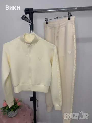 Спортен екип на Guess размер XS-S, снимка 5 - Спортни екипи - 48702424