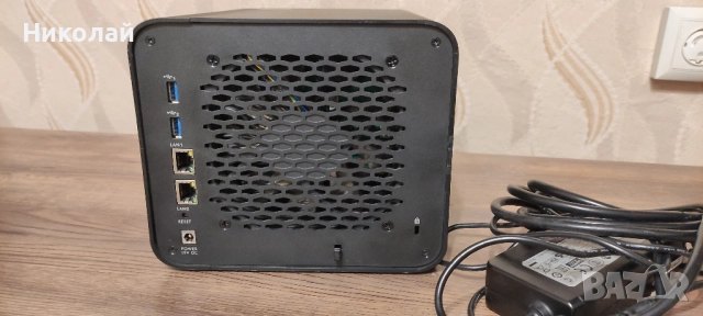 NAS устройство ZyXEL NAS542, за 4 диска, до 24TB, Мрежов сторидж с отдалечен достъп, снимка 3 - Друга електроника - 52249436