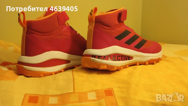 Adidas женски зимни маратонки , снимка 3 - Маратонки - 52262103