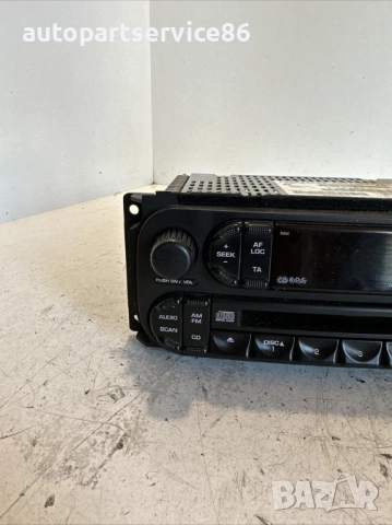 CD плейър за Jeep Cherokee KJ 2.8 CRD (2008) P05091610AD, снимка 3 - Части - 53380626