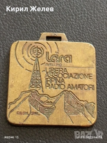 Медал СВОБОДНА ИРПИНСКА ОРГАНИЗАЦИЯ на РАДИОЛЮБИТЕЛИ ИТАЛИЯ 27077, снимка 2 - Антикварни и старинни предмети - 51329863