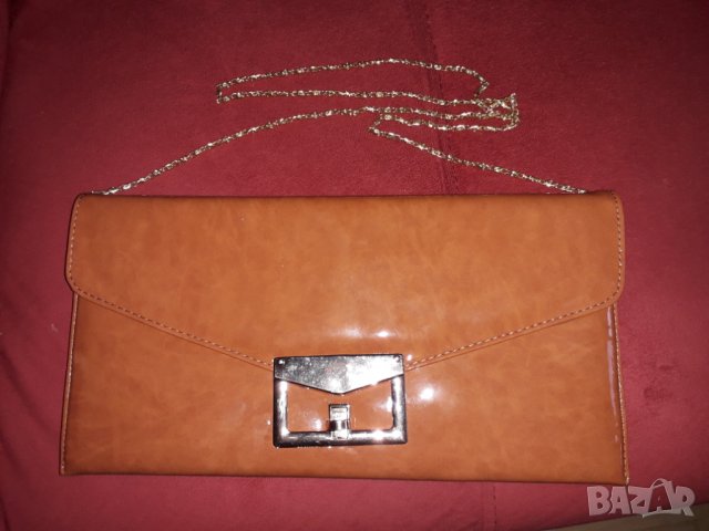 Дамска чанта плик със синджир нова, снимка 1 - Чанти - 28464638