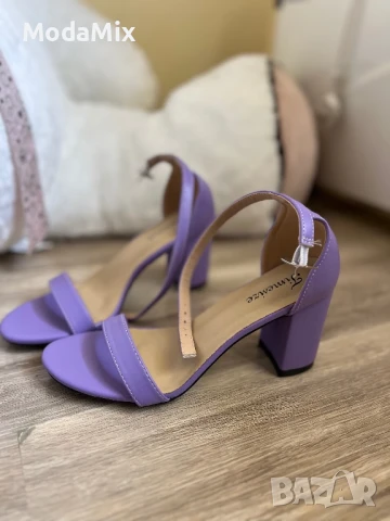 💜Лилави токчета💜