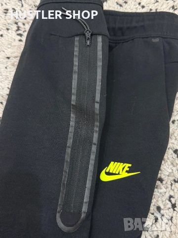 Мъжко долнище NIKE TECH FLEECE. Размер S, снимка 4 - Спортни дрехи, екипи - 52944385