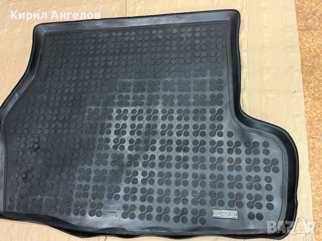 Гумена стелка за багажника на BMW E46 Комби, снимка 3 - Аксесоари и консумативи - 52958617
