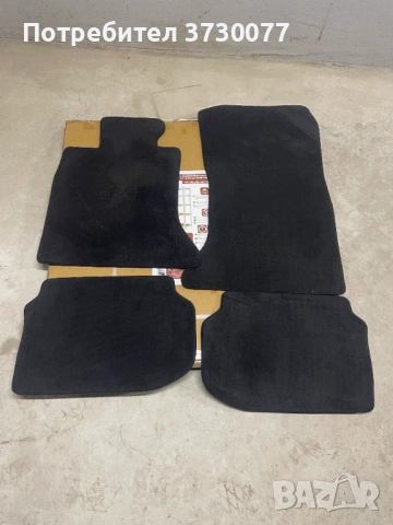 BMW F10 F11 комплект оригинални стелки велур черни