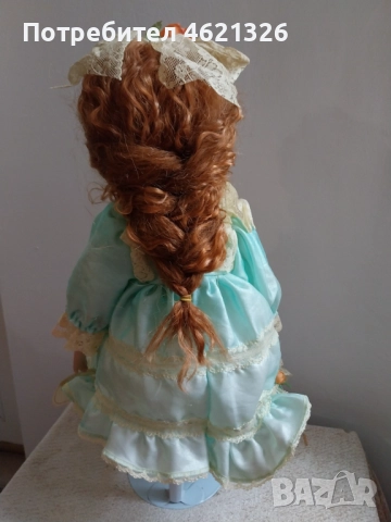 Порцеланова кукла Рона Leonardo колекционерско издание, снимка 7 - Декорация за дома - 52056431