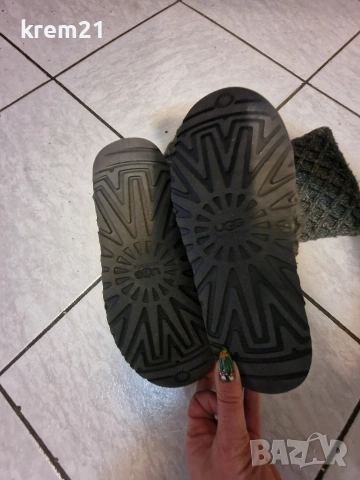 Вълнени ботуши UGG номер 40, снимка 4 - Дамски ботуши - 52711873