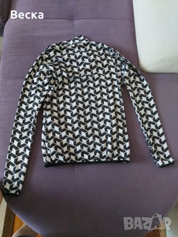 Дамски анцунг, снимка 2 - Спортни екипи - 37263947