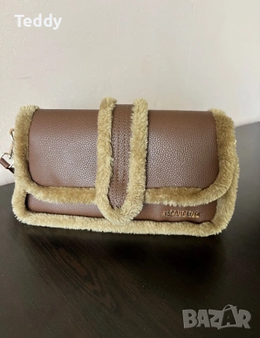 Продавам чанта Jacoumus, снимка 2 - Чанти - 53015435