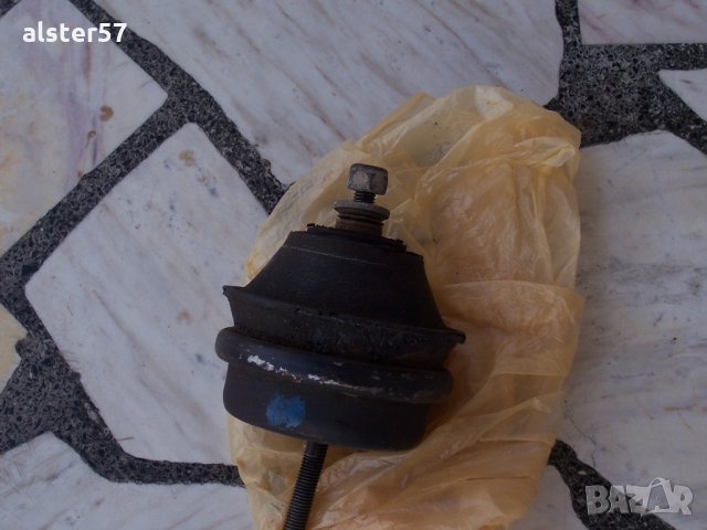 Тампон на двигател за Форд Сиера, снимка 2 - Части - 32480736