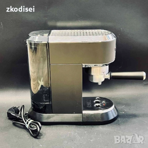 Кафемашина DELONGHI EC685 BK, снимка 3 - Кафемашини - 53483554