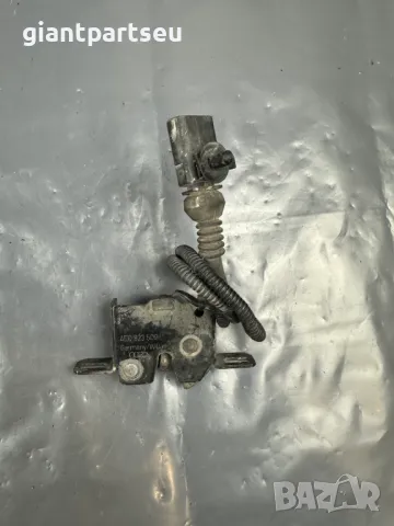 Ключалка Преден Капак за АУДИ AUDI A8 D3 4E0823509C