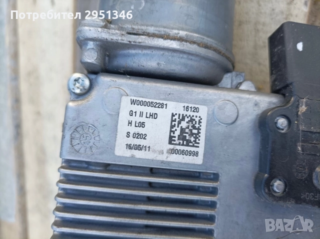 Моторче предни чистачки Porsche Panamera 97062410505, снимка 3 - Части - 52339951