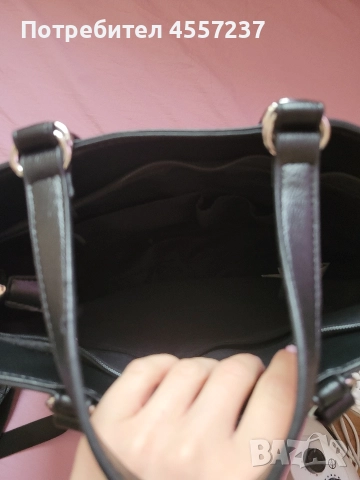 Дамска чанта, снимка 5 - Чанти - 52834717