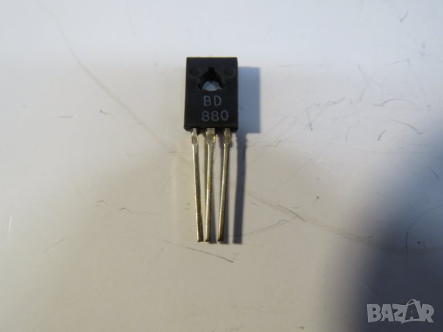 Транзистор, транзистори дарлингтон BD880 
