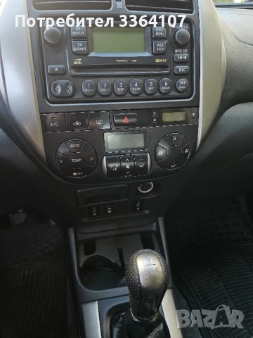 Toyota RAV 4 2.0 16V D-4D , снимка 12 - Автомобили и джипове - 50912221