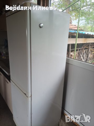 Хладилник с фризер Constructa, снимка 1 - Хладилници - 40878987