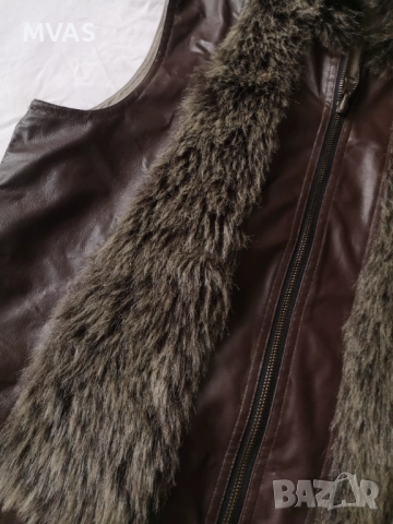 Нов двулицев дамски елек с косъм S M, снимка 6 - Елеци - 51877076