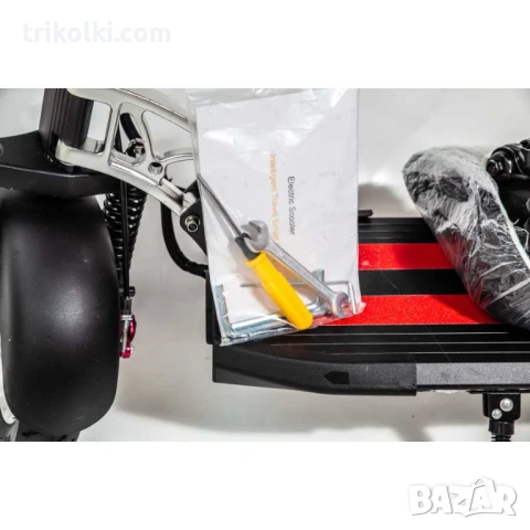 Мощна електрическа тротинетка с амортисьори, километрaж.ж, снимка 8 - Велосипеди - 51027464