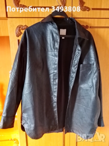 Хубаво дамско черно яке от изкуствена кожа 