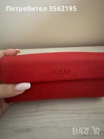 Слънчеви очила на Guess