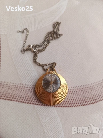 Часовник Слава/Slava механичен позлата 