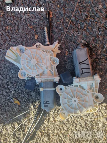 Моторчета за вдигане на стъклото за Mercedes C-Class W203 , снимка 2 - Части - 48005851