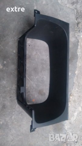 Пластмаса около километража Volkswagen Golf III 1.6