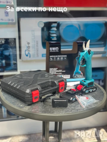 Акумулаторна ножица за клони UKC 8500 – 68V, 2 батерии, 25 мм рязане, 42 мм отваряне, ключ и зарядно, снимка 8 - Други инструменти - 51115229