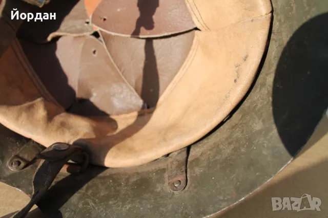 Българска военна каска модел 1936-та година, снимка 12 - Антикварни и старинни предмети - 47608261