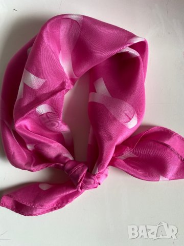 Малък копринен шал в цикламено розово, снимка 10 - Шалове - 39871543