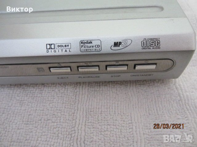 DVD player, снимка 10 - Плейъри, домашно кино, прожектори - 32335878