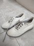 Спортни обувки, снимка 1 - Дамски ежедневни обувки - 35187990