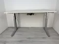 Бяло електрическо бюро с регулируема височина – VS Марка, снимка 3