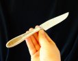 Посребрен английски нож с инициали,орнаменти. , снимка 2