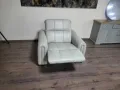 Светло сив-кремав кожен фотьойл с електрически релакс механизъм, снимка 10