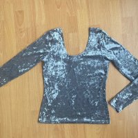 Дамска блуза М, снимка 1 - Блузи с дълъг ръкав и пуловери - 43778298