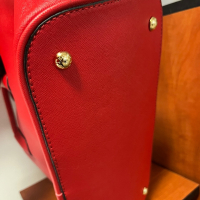 Чанта червена Prada, снимка 4 - Чанти - 44872594