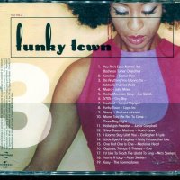Funky Town, снимка 1 - CD дискове - 37718565
