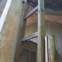 Дървена стабилна Стълба висока 4.50, снимка 4 - Строителни материали - 37274955