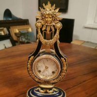 Луксозен немски настолен часовник., снимка 1 - Антикварни и старинни предмети - 39522000