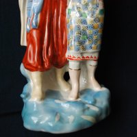 Голяма порцеланова фигура, мъж и жена, носии - 1, снимка 4 - Колекции - 35159671