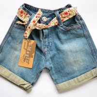 Сладурски дънкови панталонки с коланче с флорални мотиви , снимка 1 - Детски къси панталони - 29038702