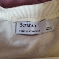 Дамска тениска Bershka , снимка 3 - Тениски - 36837879