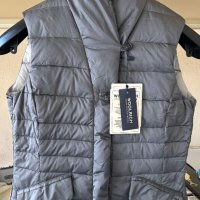дамски пухен елек Woolrich City Vest XS, снимка 1 - Жилетки - 43551458