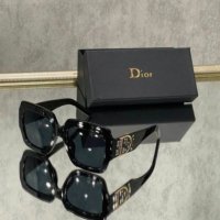 Слънчеви очила висок клас Versace, снимка 14 - Слънчеви и диоптрични очила - 38126098