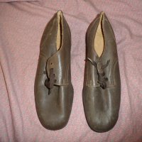 стари кожени обувки, снимка 11 - Антикварни и старинни предмети - 43604292