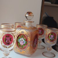 Мозер,Бохемия, рисуван  кристал -бутилка и 5 чаши, снимка 1 - Чаши - 43290181